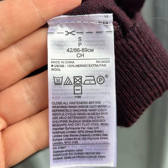 Banana  Republic Burgundy Cardigan Sweater, Small - Picture 7 of 8